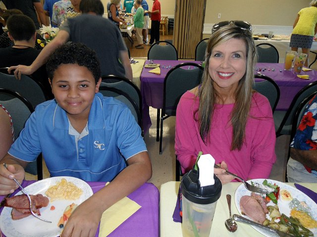 Easter Dinner - 2015 - Slide 11