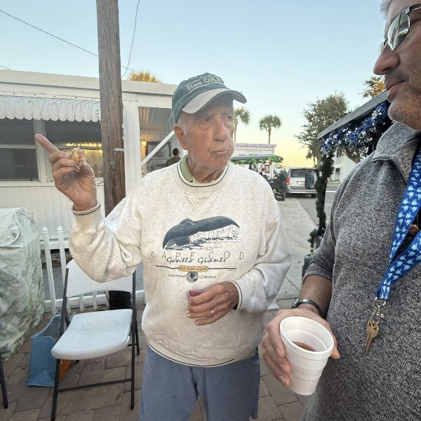 Christmas Eve 2025 Photos by Kay Fish- Slide 7